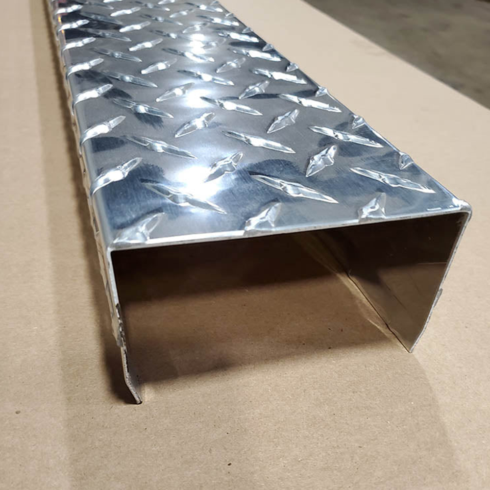 14GA Aluminum Checker Plate End Cap Guard 48"L x 1" x 4.875" x 1" WallGrip™ Edge - Boss Corner Guards